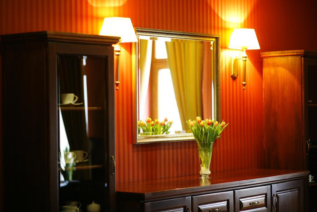 Hotel Zorza Namysłów Extérieur photo