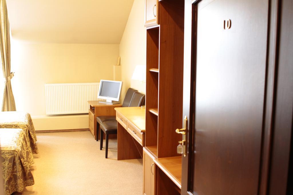Hotel Zorza Namysłów Chambre photo