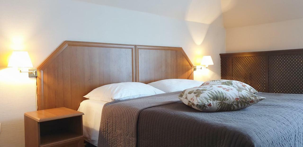 Hotel Zorza Namysłów Extérieur photo